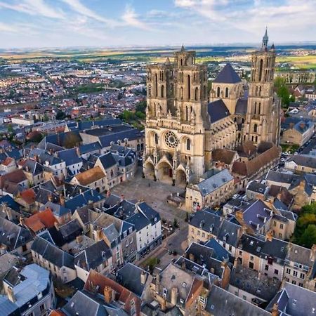 Appartement Confortable Laon Eksteriør billede